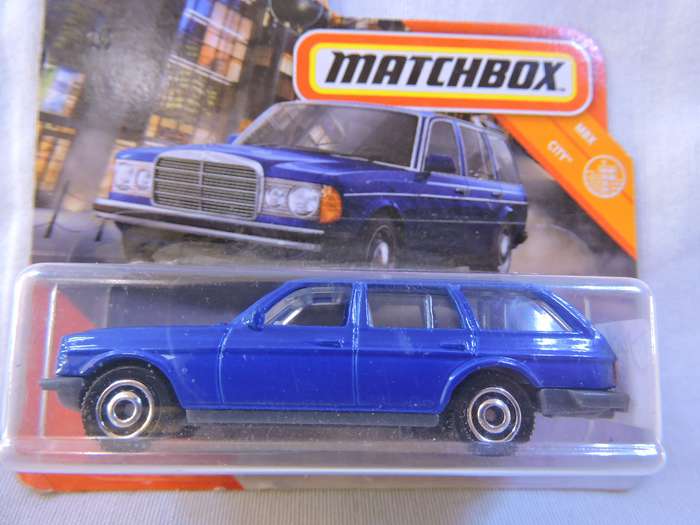 Matchbox MERCEDES BENZ W123 WAGON  ( Blue ) Like Hot Wheels