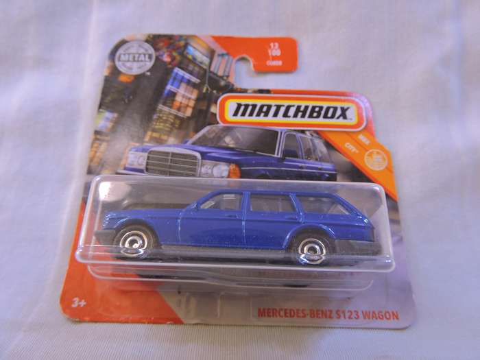 Matchbox MERCEDES BENZ W123 WAGON  ( Blue ) Like Hot Wheels