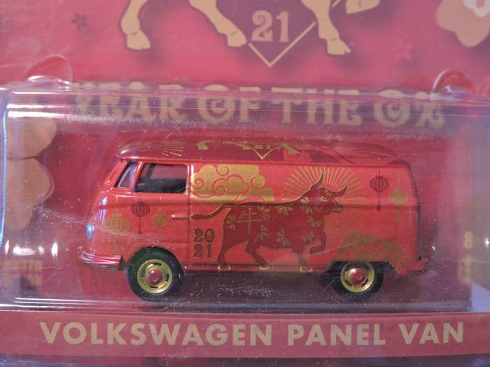 Greenlight Exclusive VW VOLKSWAGEN T1 Panel Van  ( Red  Year of the Ox ) Like Hot Wheels