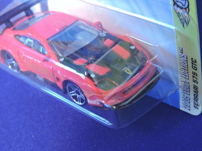 Hot Wheels FERRARI 575 GTC  ( Realistix card 3/20  Red )