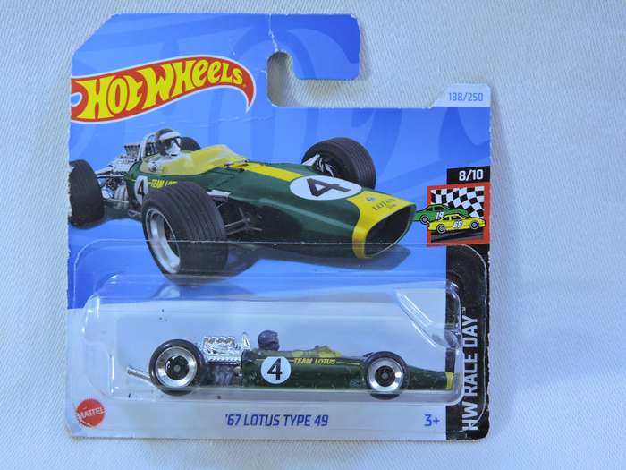 Hot Wheels LOTUS TYPE 49  ( Green #4 ) Racing Car