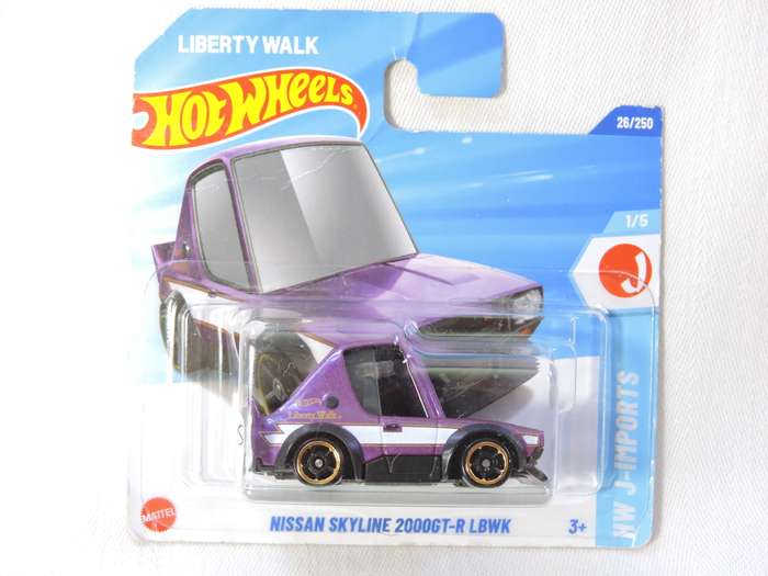 Hot Wheels NISSAN SKYLINE 2000 GT-R LBWK  ( Tooned Purple  )