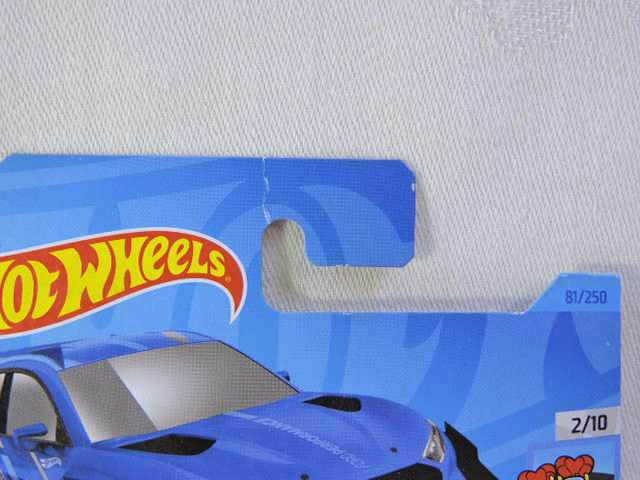 Hot Wheels FORD Mustang Mach-E 1400 ( Blue )