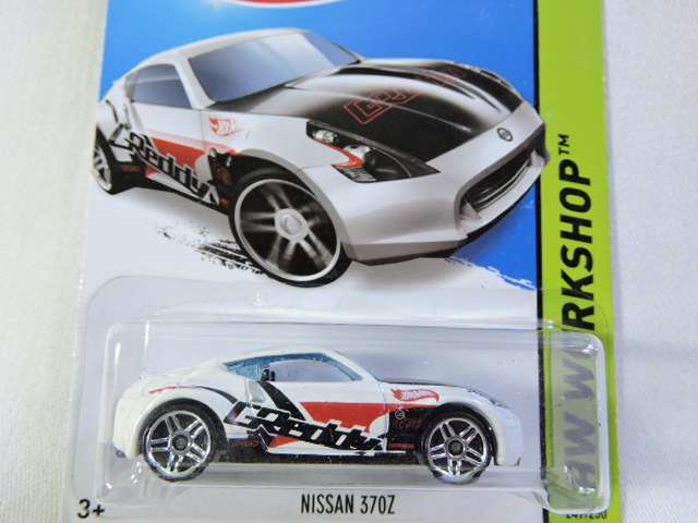 Hot Wheels NISSAN 370Z ( White G Reddy ) Long Card Like DATSUN