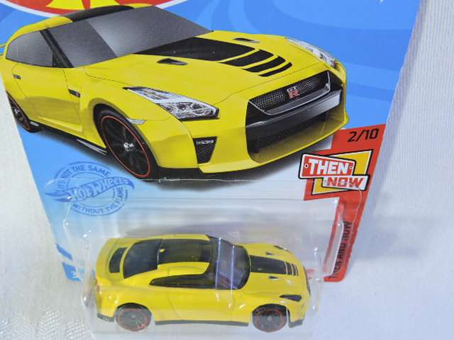 Hot Wheels NISSAN GT-R [R35] ( Yellow ) Long card  Like Datsun