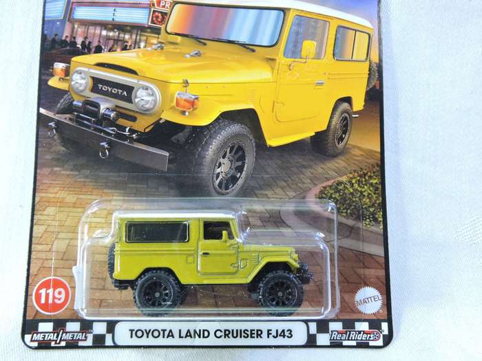 Hot Wheels LAND CRUISER FJ43 ( Boulevard ) HW Premium Full metal Rubber tyres
