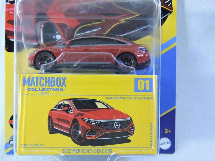 Matchbox MERCEDES BENZ EQS 580 (  Red  MIB ) Like Hot Wheels