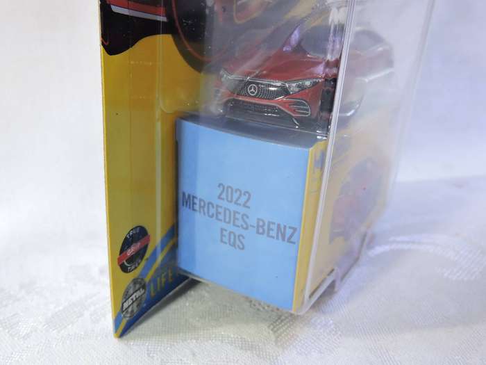 Matchbox MERCEDES BENZ EQS 580 (  Red  MIB ) Like Hot Wheels