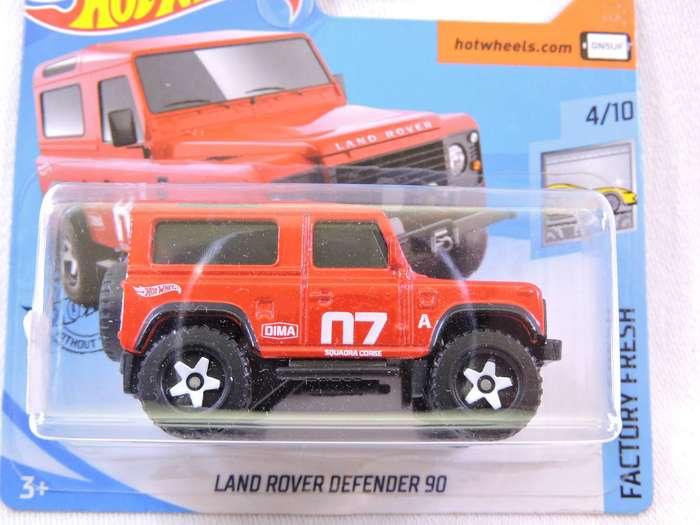 Hot Wheels LAND ROVER Defender 90 ( Red #07 )