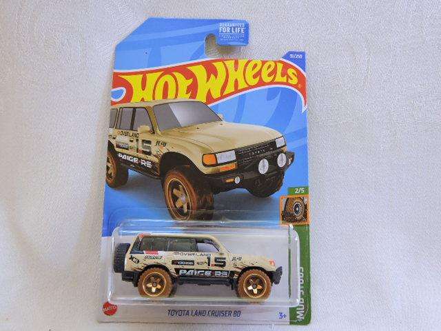 Hot Wheels TOYOTA Land Cruiser 80 ( Beige ) Long card