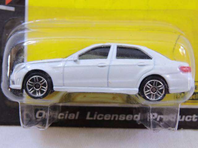 RMZ City MERCEDES BENZ E63 AMG ( White ) Like Hot Wheels