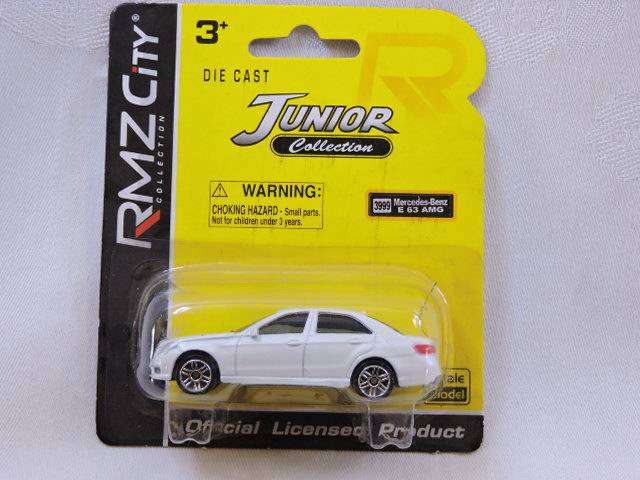 RMZ City MERCEDES BENZ E63 AMG ( White ) Like Hot Wheels