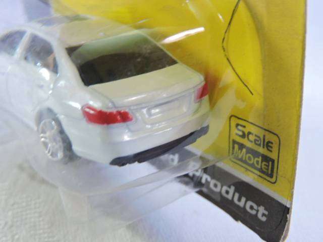 RMZ City MERCEDES BENZ E63 AMG ( White ) Like Hot Wheels