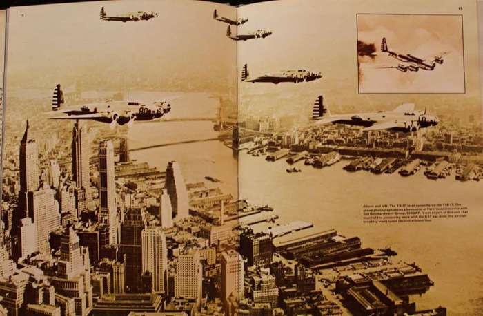 B-17 FLYING FORTRESS - H.P. WILLMOTT (1980)