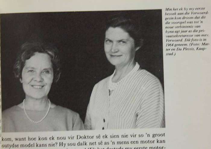 SEKRETARESSE VIR DIE VERWOERDS - ANNATJIE BOSHOFF (1974) - GETEKEN MET INSKRIPSIE