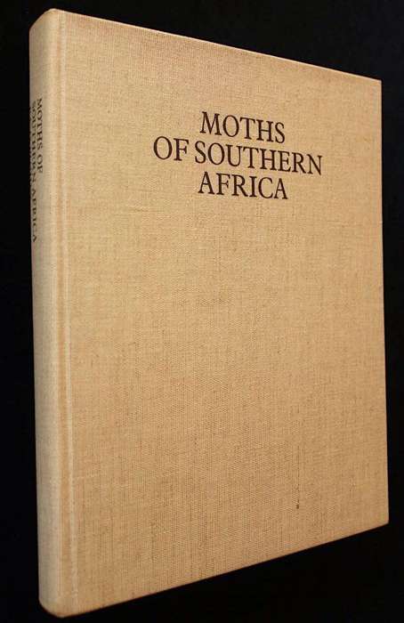 MOTHS OF SOUTHERN AFRICA - E.C.G. PINHEY (1975)