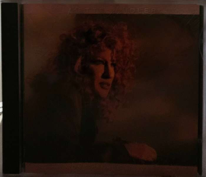 Betty Midler Some Peoples lives  (4335)