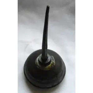 VINTAGE MACHINE OIL TIN WITH NOZZLE