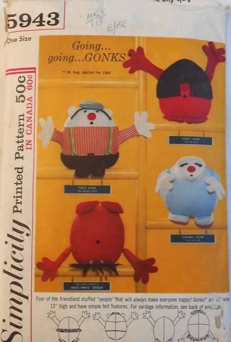VINTAGE SIMPLICITY 5943 Going...Going...GONKS ONE SIZE COMPLETE