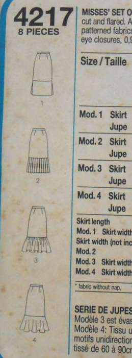 STYLE 4217 SET OF SKIRTS SIZE 10 WAIST 64 CM COMPLETE-UNCUT-F/FOLDED