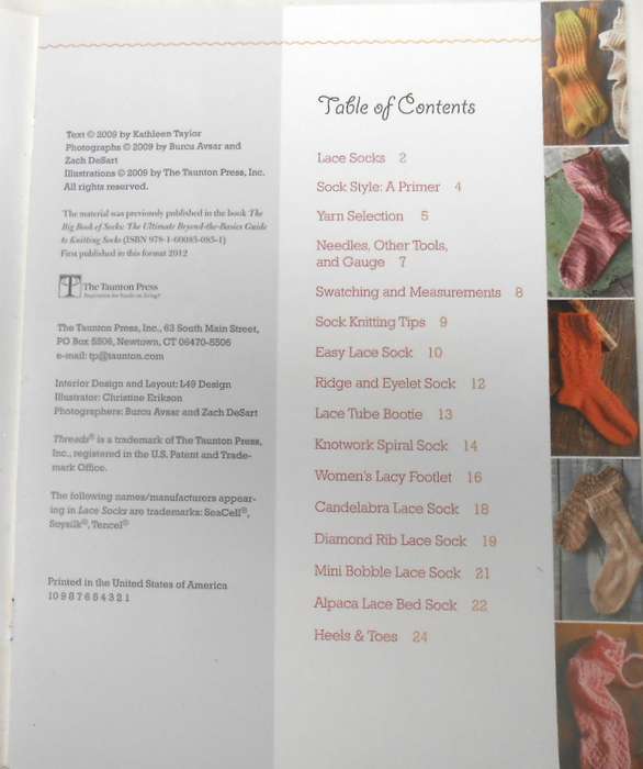 THREADS SELECT- LACE SOCKS 9 LOVELY PATTERNS TO KNIT 32 PAGES