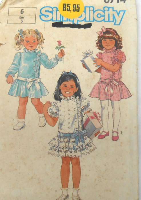 SIMPLICITY 6714 GIRLS RUFFLED DRESS SIZE 6 YEARS COMPLETE