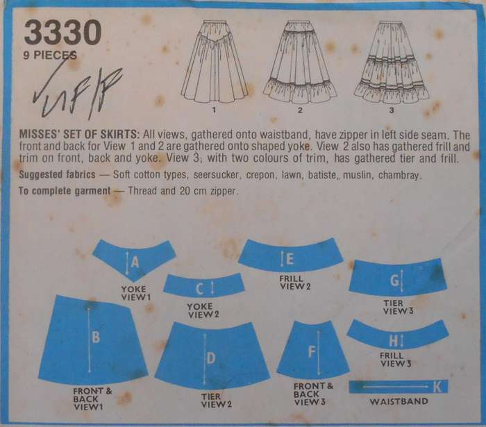 STYLE 3330 SET OF SKIRTS SIZE 12 WAIST 67 CM COMPLETE-UNCUT-F/FOLDED