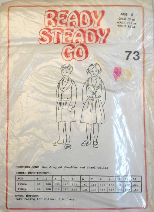 READY-STEADY-GO PATTERN-NUMBER 73 DRESSING GOWN WITH DROPPED SHOULDER AGE 2 YEAR CHEST 51 CM