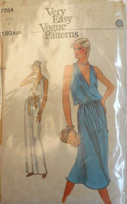 VOGUE 7354 VERY LOOSE V NECK DRESS WITH BELT SIZE 8 COMPLETE ZIPLOC