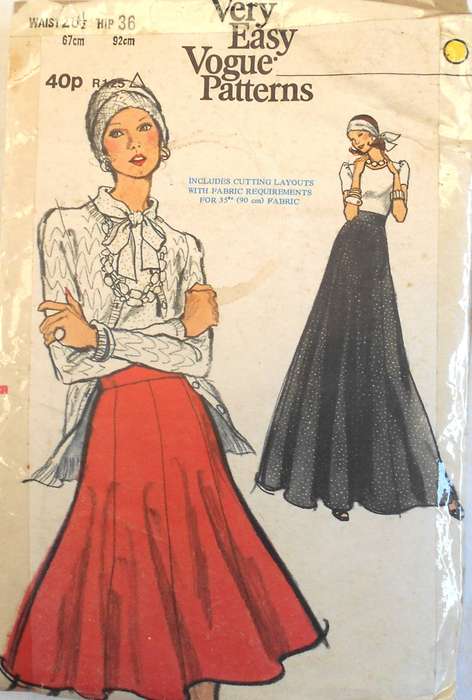 VOGUE 8517 FITTED FLARED GORED SKIRT SIZE WAIST 26 1/2" HIP 36" COMPLETE