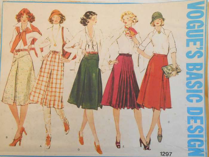 VOGUE BASIC DESIGN 1297 SET OF SKIRTS SIZE 14 WAIST 71 CM OR 28" COMPLETE