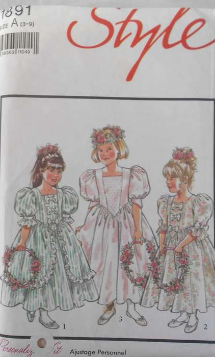 STYLE 1891 BRIDESMAID DRESSES SIZE 3-9 YEARS COMPLETE -CUT TO 9 YEARS ZIPLOC