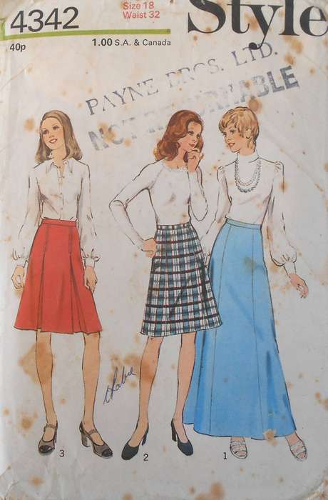 VINTAGE STYLE  4342 SET OF SKIRTS SIZE 18 WAIST 32 COMPLETE PART CUT ONLY VIEW 1 & 2 PROVIDED