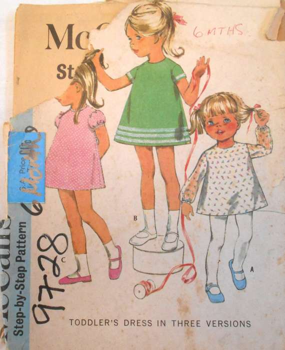 VINTAGE McCALLS 9728 TODDLERS DRESS IN THREE VESIONS SIZE 6 MONTHS COMPLETE-ZIPLOC