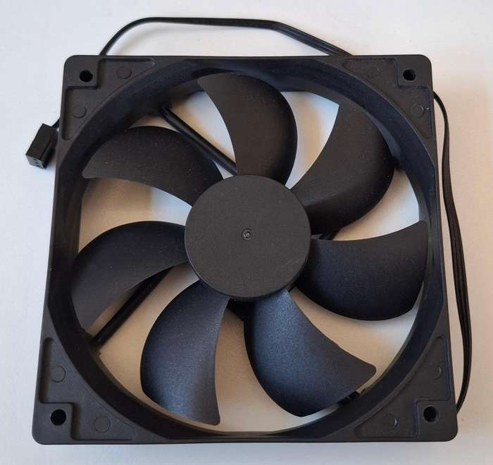 Cooler Master DF1202512SELN Desktop 120mm 3-Pin 12V Black Case Cooling Fan