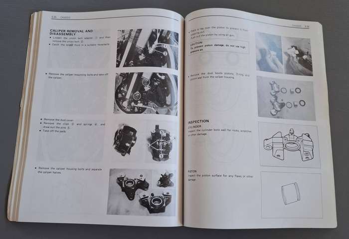 Suzuki GSX 550 Motorbike Service Manual