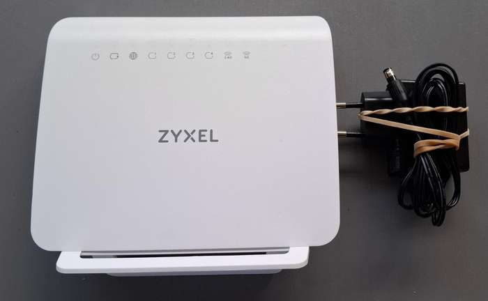 Zyxel EMG3525-T50C Fibre Router With USB File Sharing
