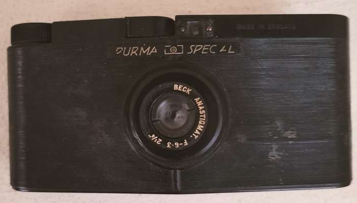 Vintage Bakelite Purma Special Camera