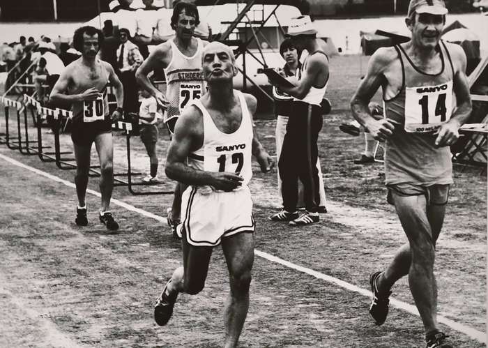 Vintage marathon photographer (1970s)