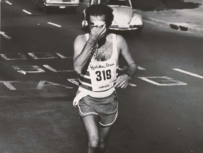 Vintage marathon photographer (1970s)