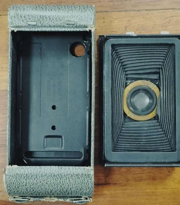 Kodak 1A Pocket camera (Grey colour) - with minor issues