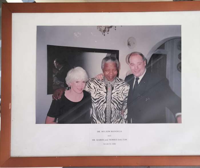Mandela photograph (with Dalton couple 2000)
