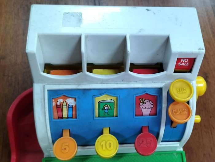 Vintage Fisher Price till (includes 3 plastic coins)