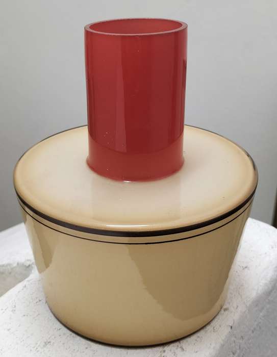 Absolute exquisite Art Deco ceiling lamp shade