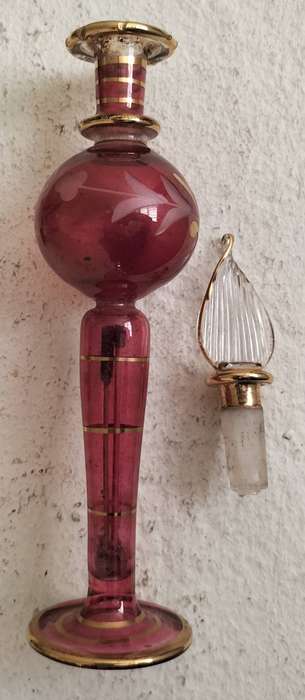 Vintage perfume bottle (18 cm)