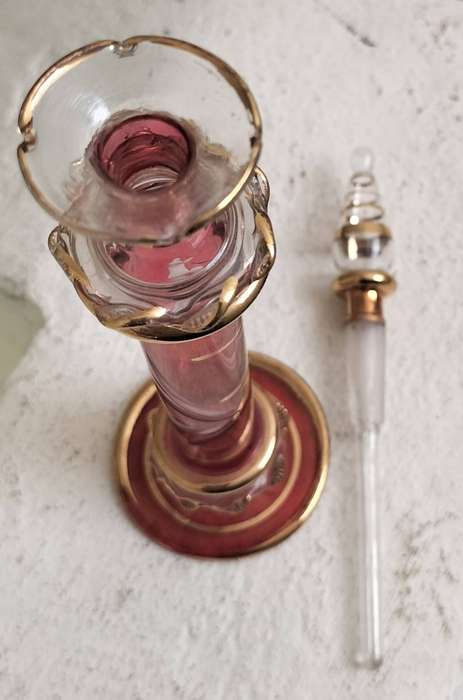 Vintage perfume bottle (20 cm)