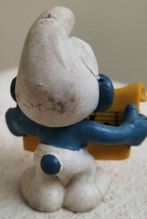 Singing Smurf (Schleich)