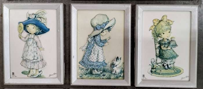 Nine framed embossed pictures - For the girls room (14,5 x 10,5cm)
