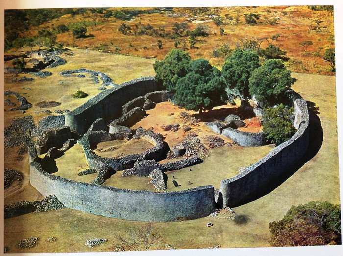 La Revue Francaise presents RHODESIA - November 1968