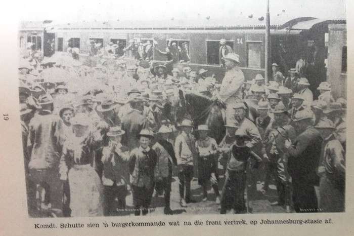 Die Tweede Vryheidsoorlog-Boek Twee-Ontplooiing van die Boere-Offensief Oktober 1899 J H Breytenbach